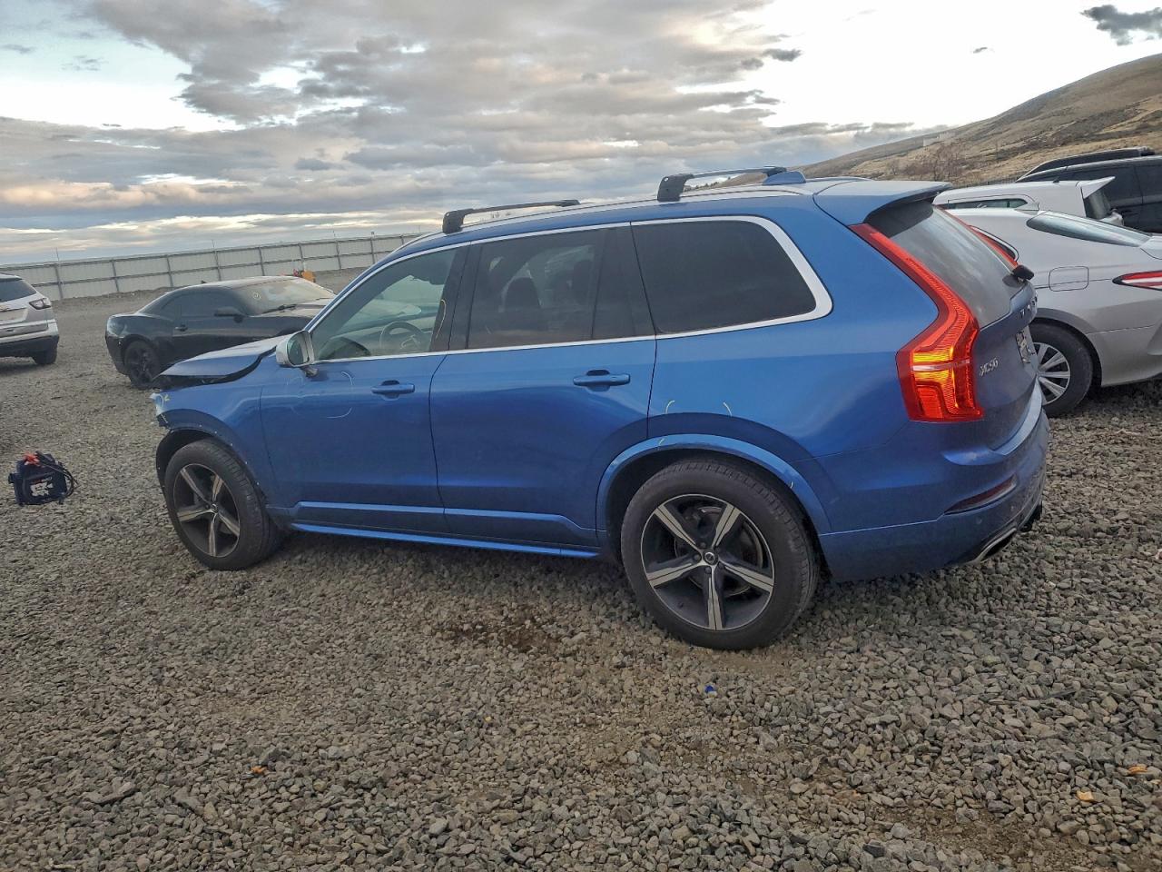 Volvo XC90 T5 R-design Image 4