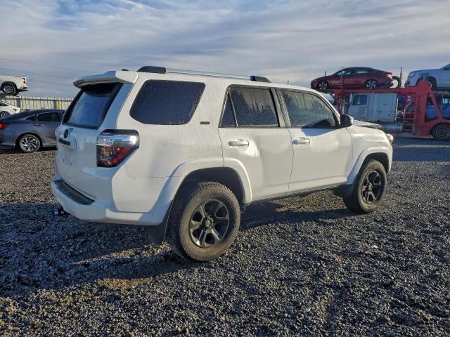 Toyota 4Runner Sr5/sr5 Premium Image 3