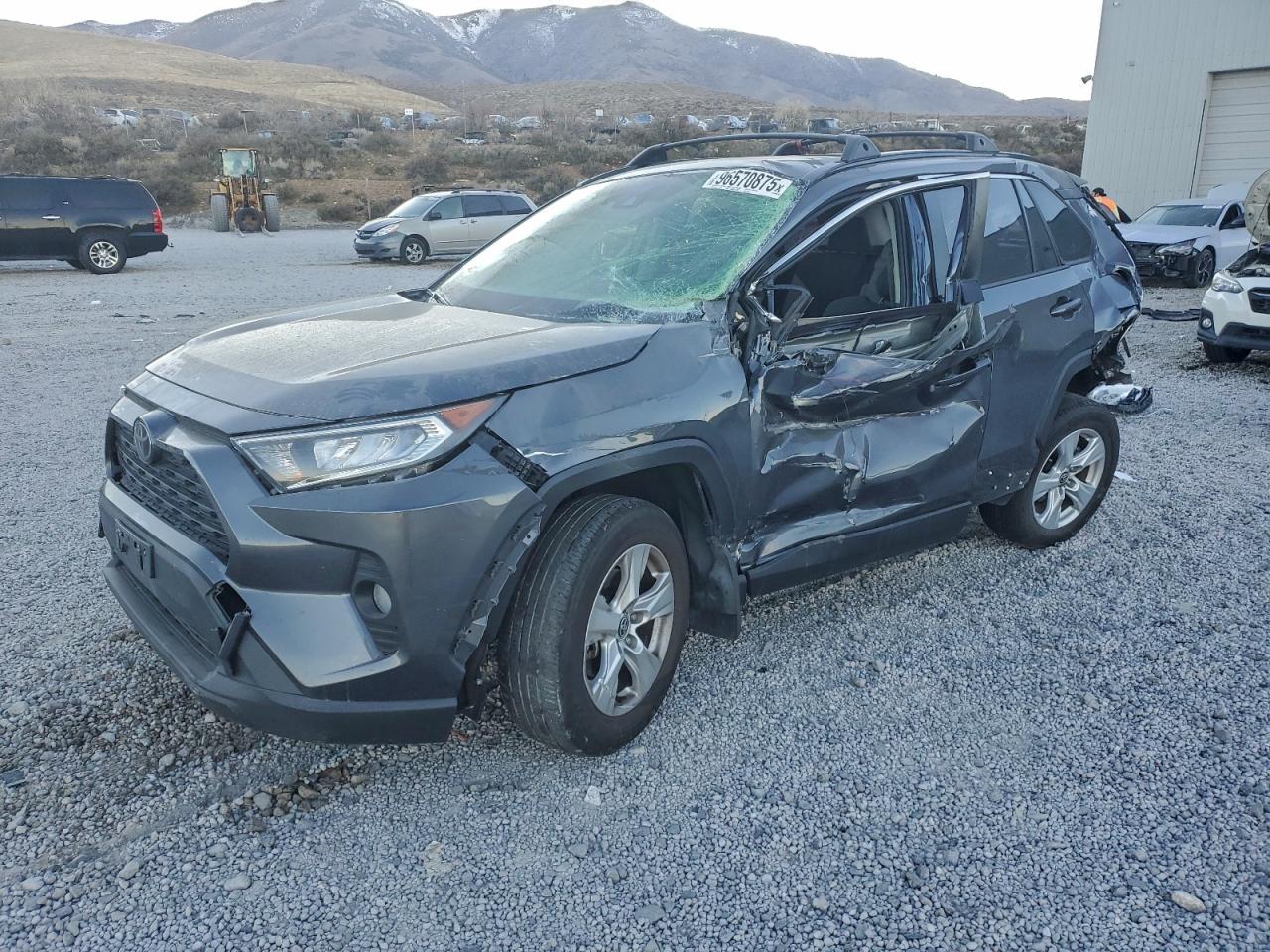 Toyota RAV4 Xle Image 1