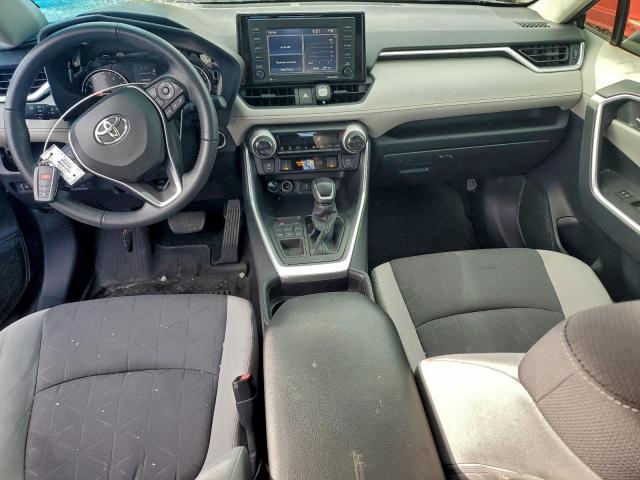 Toyota RAV4 Xle Image 8