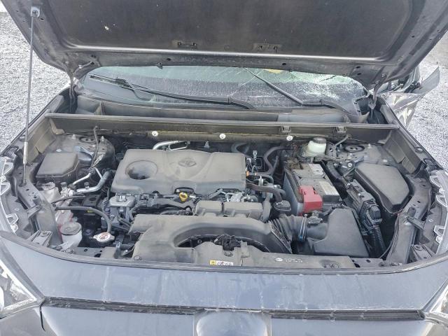 Toyota RAV4 Xle Image 11