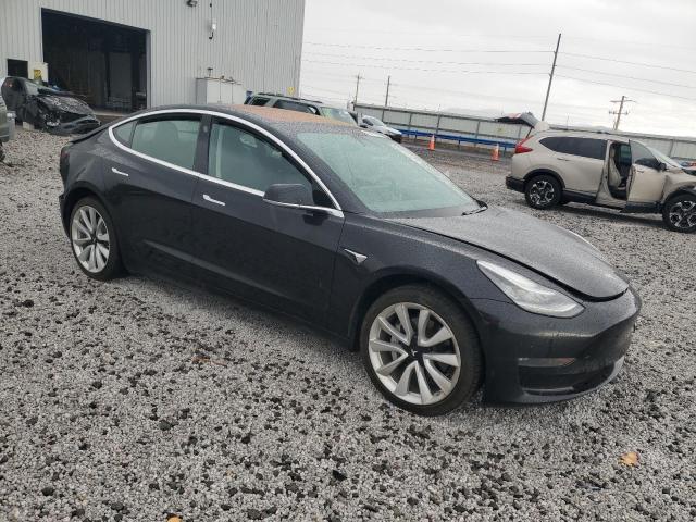 Tesla Model 3 Image 4