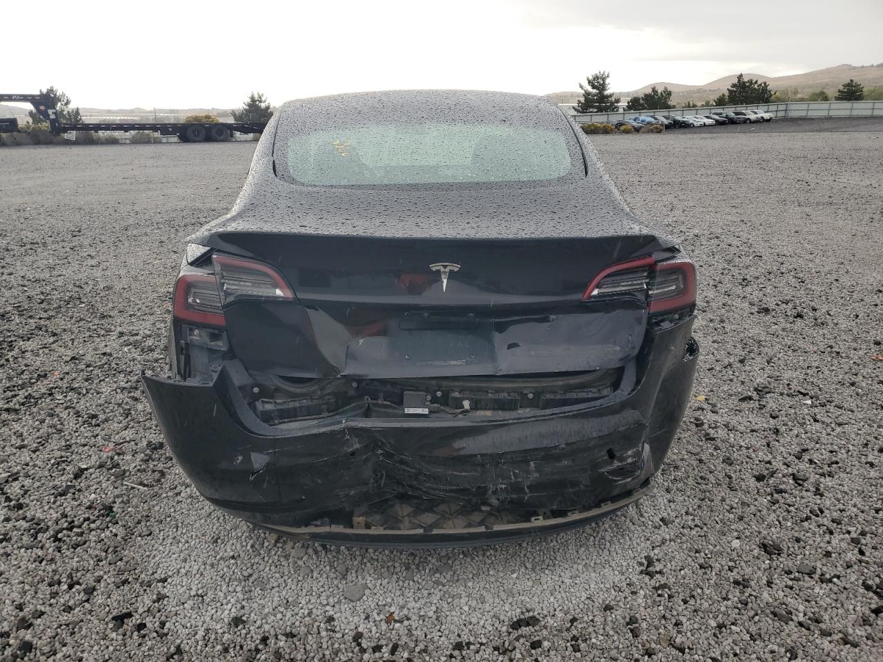 Tesla Model 3 Image 11