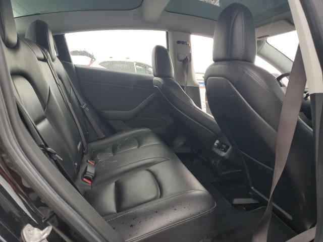 Tesla Model 3 Image 10