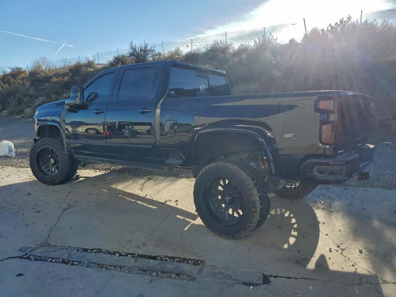 Chevrolet Silverado K2500 High Country Image 2