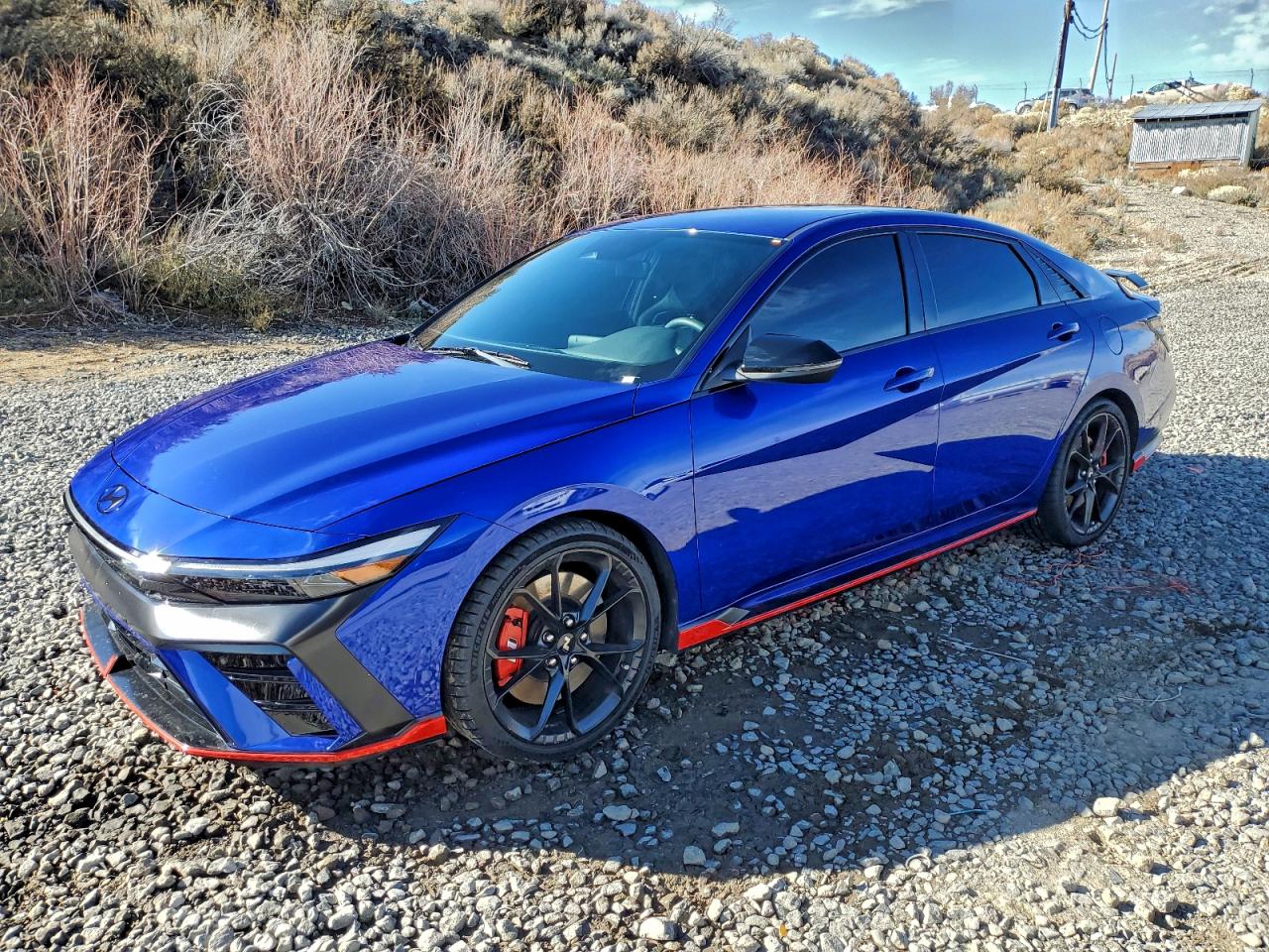 Hyundai ELANTRA Image 1