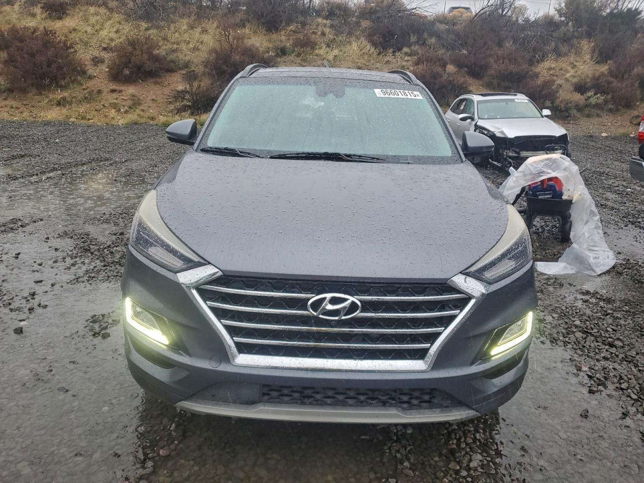 Hyundai TUCSON Limited Image 8