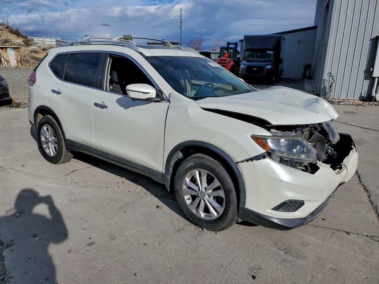 Nissan Rogue S Image 2