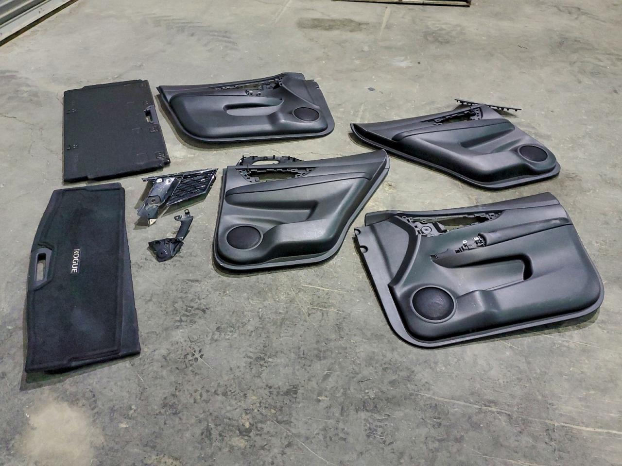 Nissan Rogue S Image 10