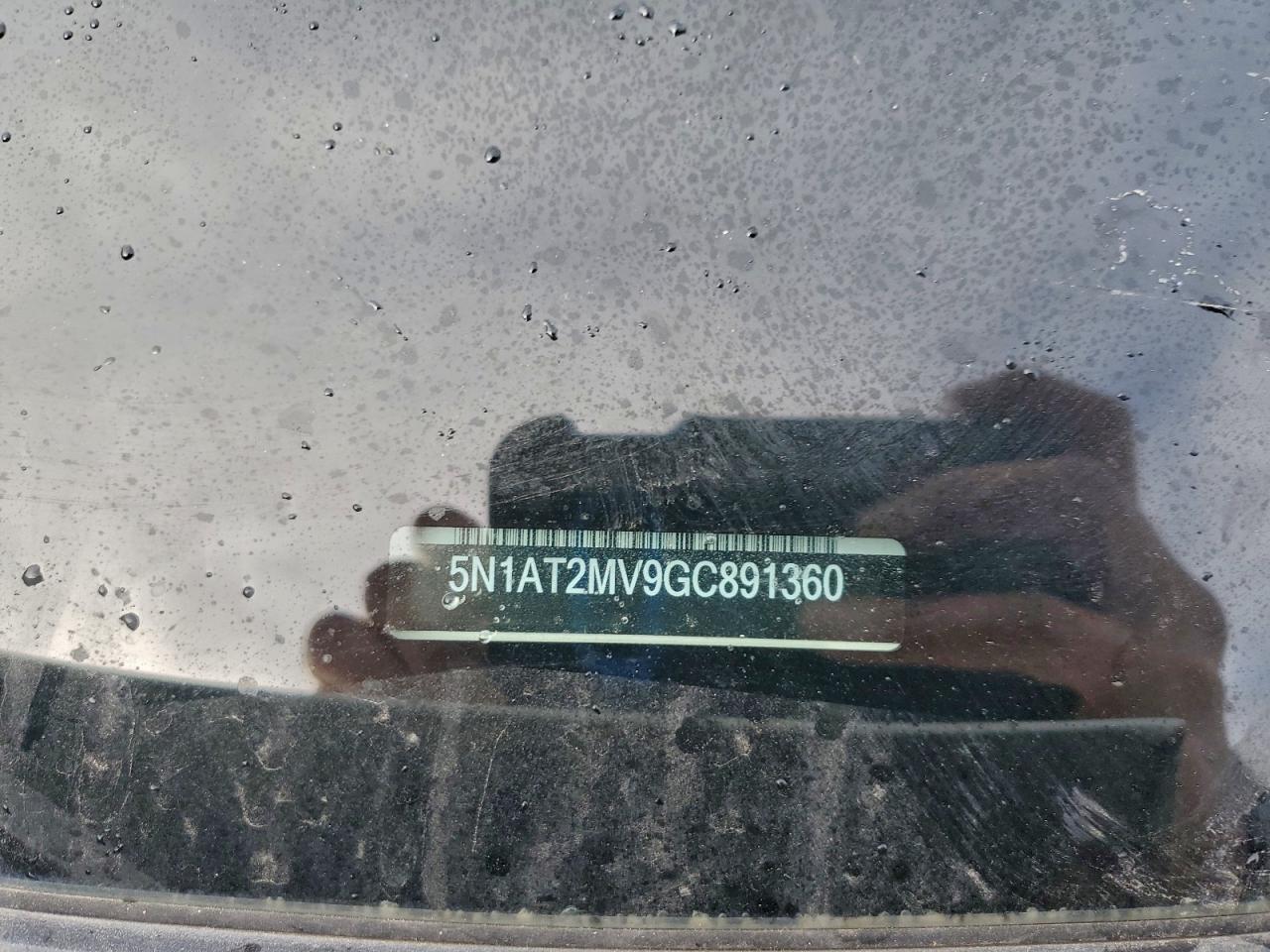 Nissan Rogue S Image 6