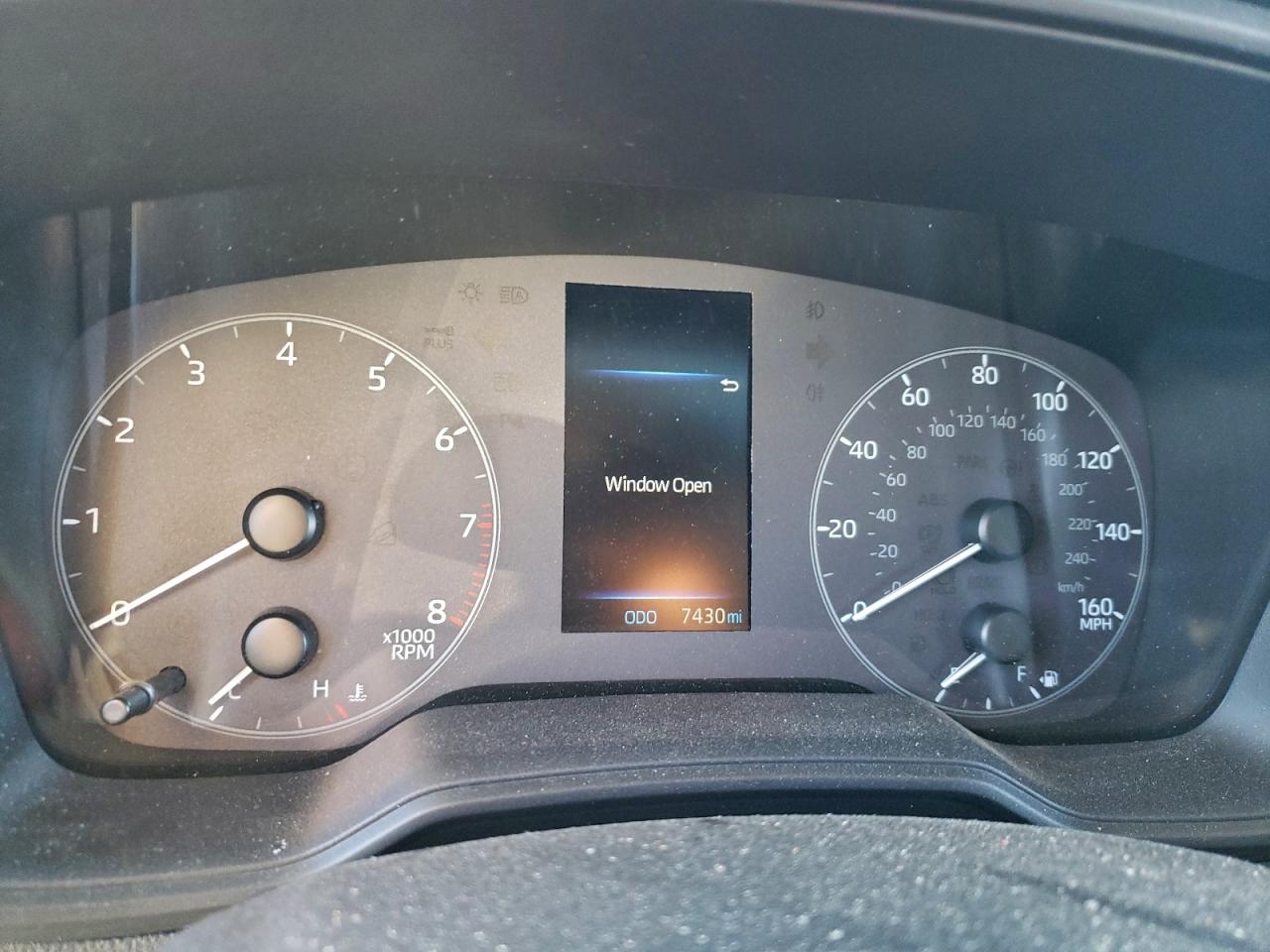 Toyota Corolla Le Image 8