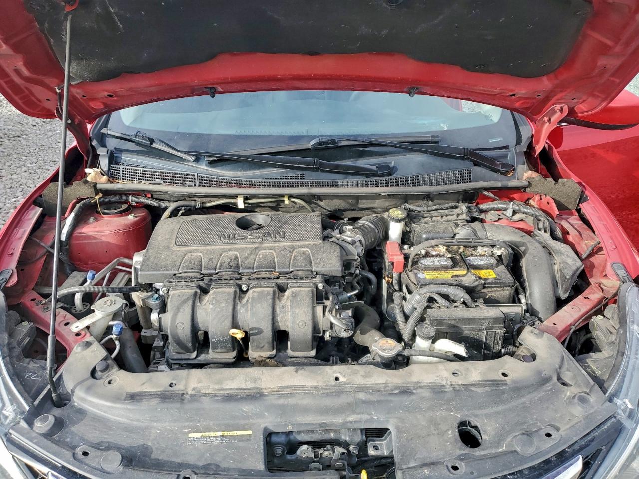 Nissan Sentra S Image 2