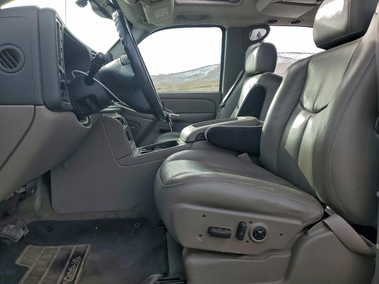 Chevrolet Tahoe K1500 Image 7