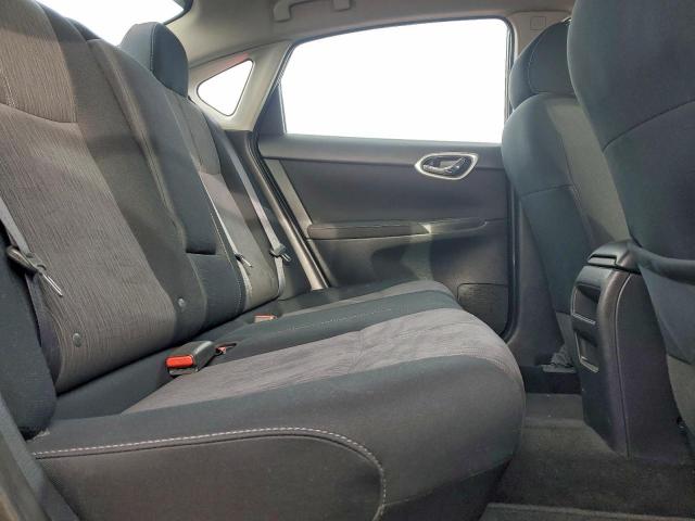 Nissan Sentra S Image 10