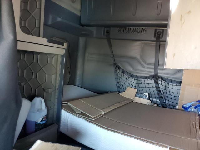 Freightliner Cascadia 1 Image 7