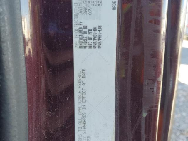 Freightliner Cascadia 1 Image 2