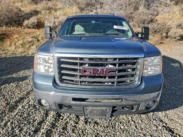 GMC Sierra K2500 Heavy Duty Image 12
