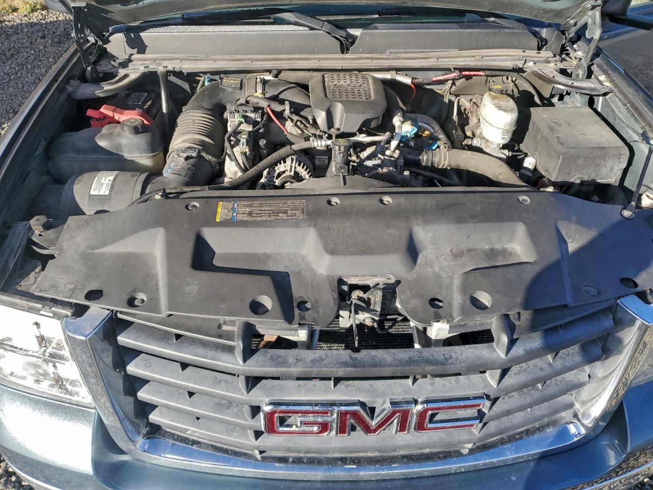 GMC Sierra K2500 Heavy Duty Image 6