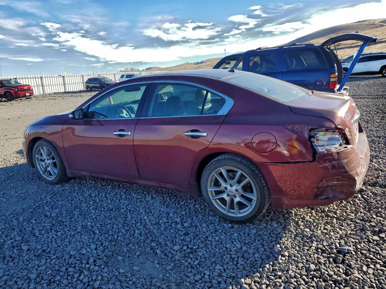 Nissan Maxima S Image 5