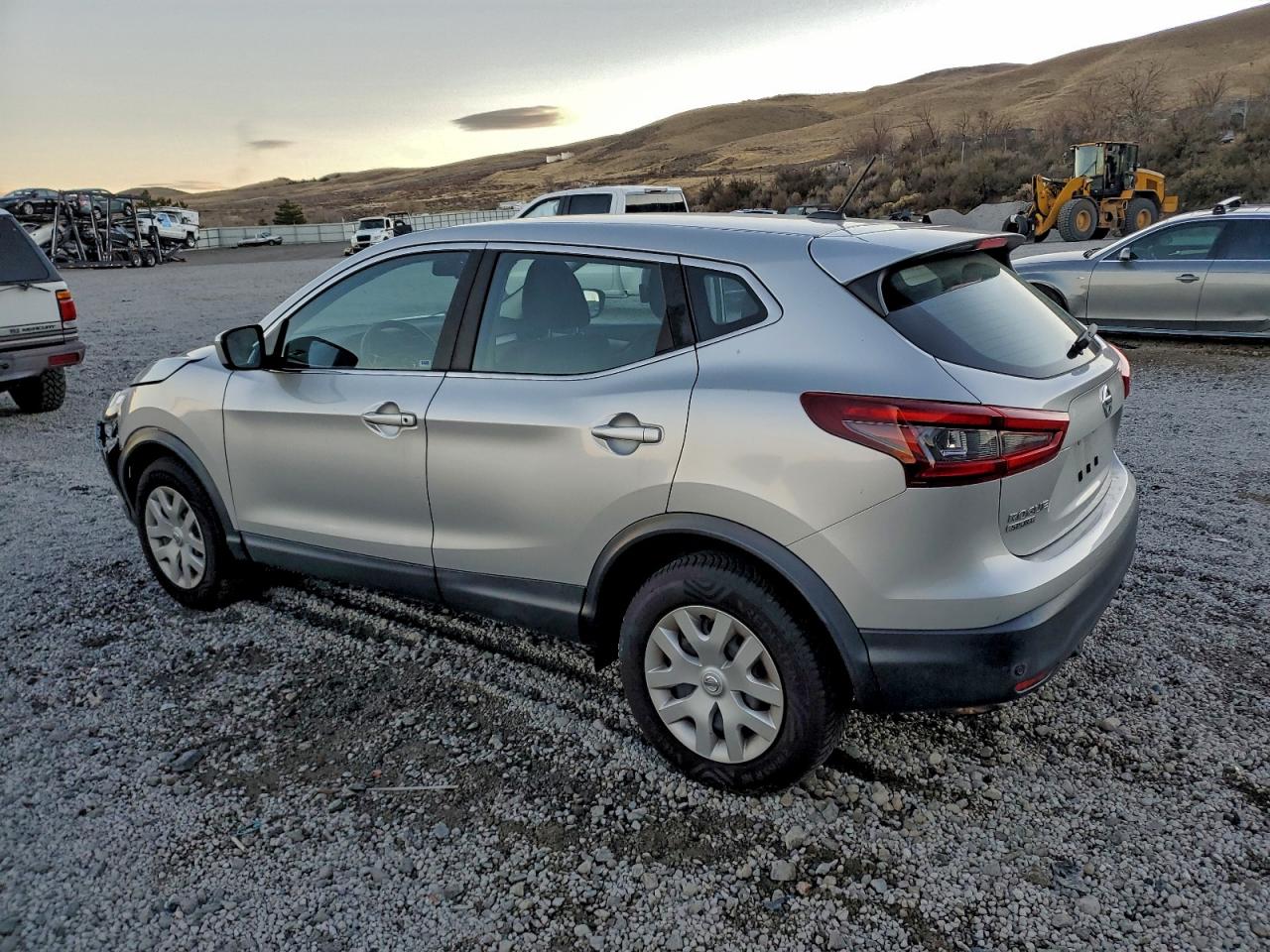 Nissan Rogue S Image 3