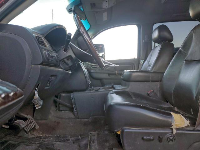 GMC Sierra K2500 Denali Image 7