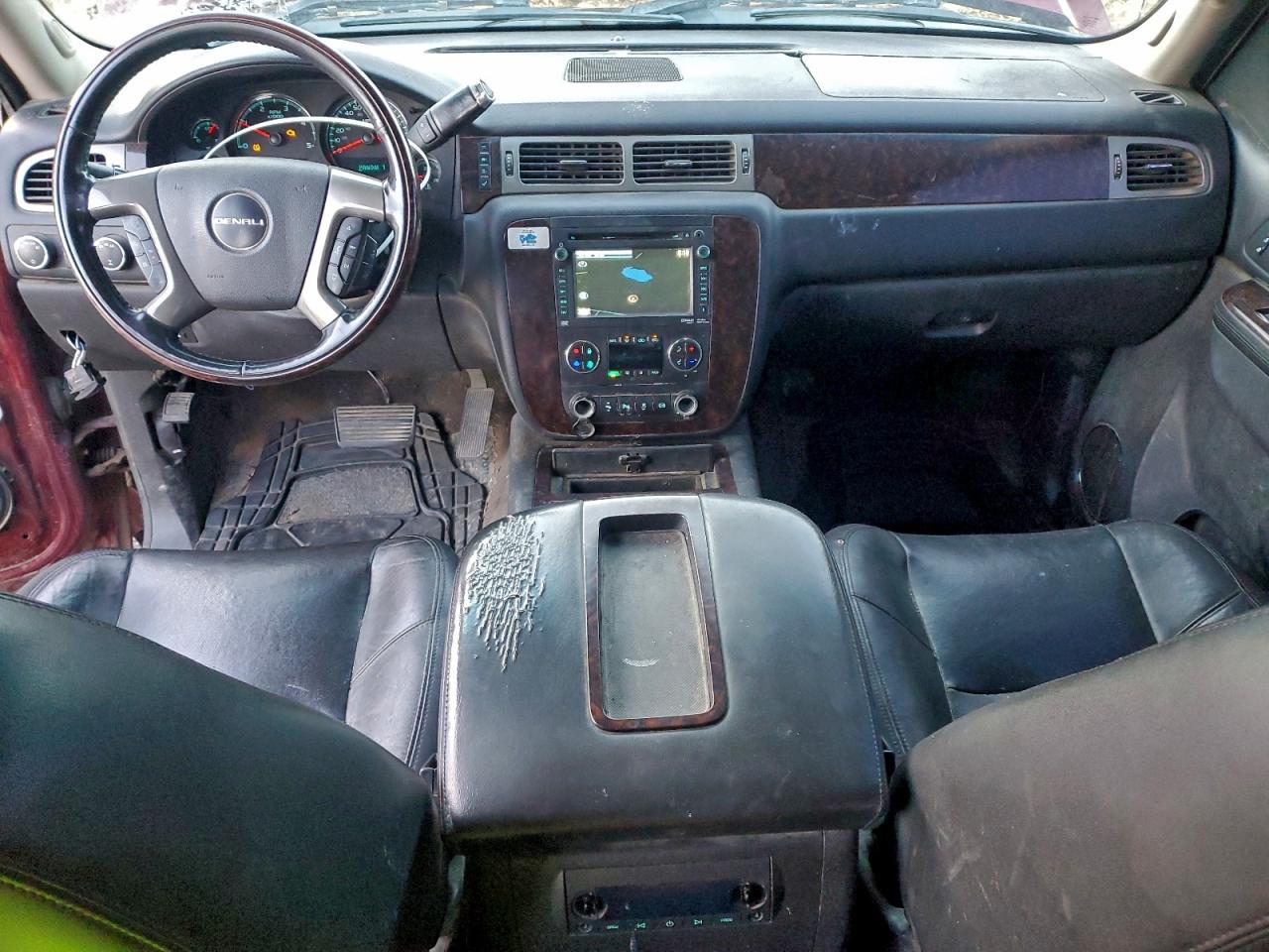 GMC Sierra K2500 Denali Image 4