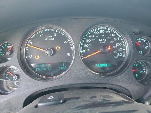 GMC Sierra K2500 Denali Image 9