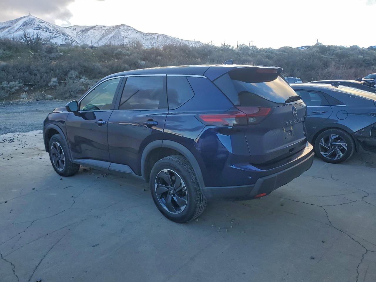 Nissan Rogue Sv Image 2