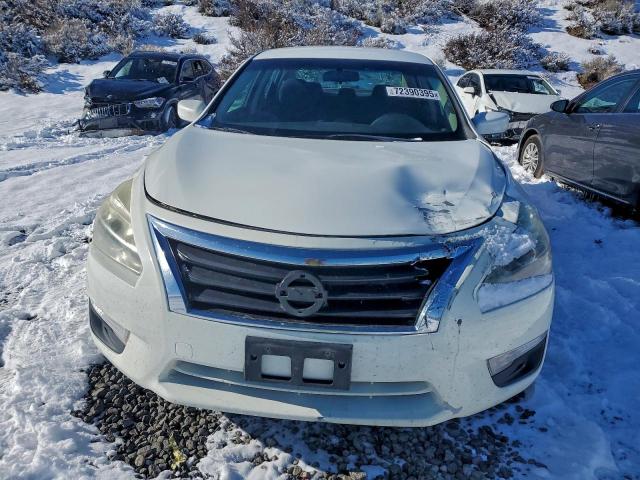 Nissan Altima 2.5 Image 12