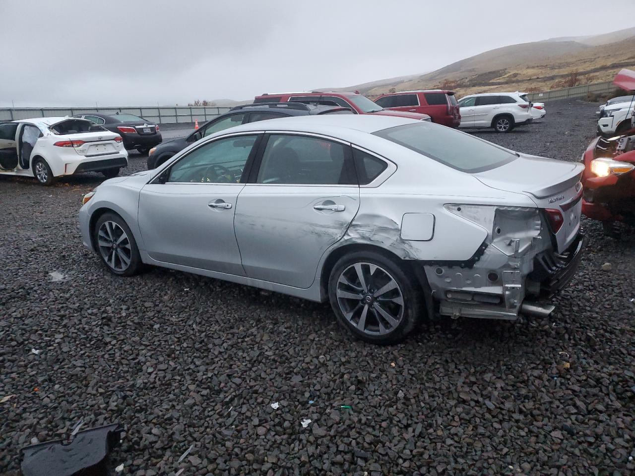 Nissan Altima 3.5sl Image 6