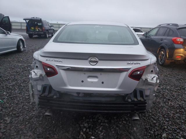 Nissan Altima 3.5sl Image 2