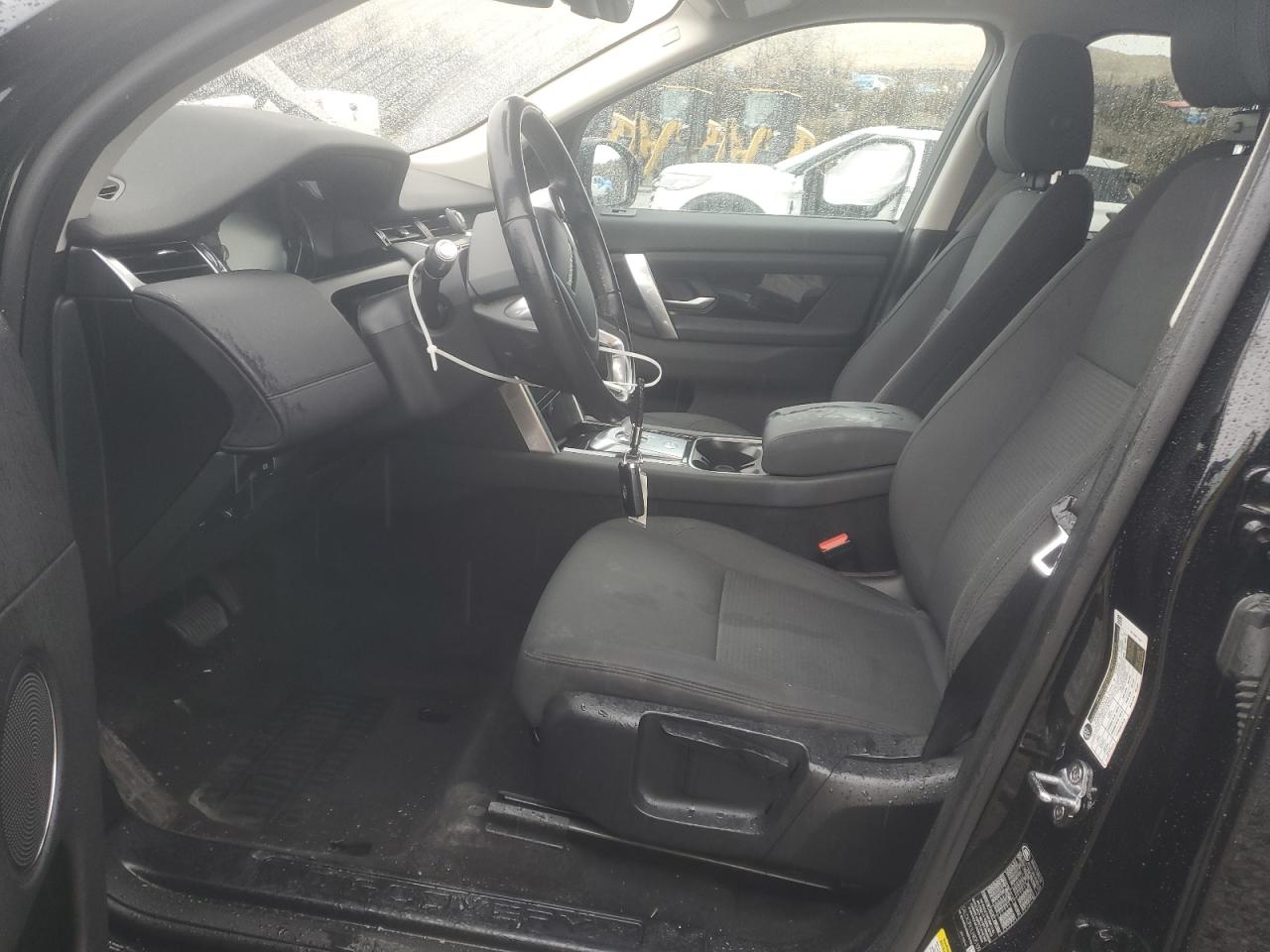 Land Rover Discovery Image 2