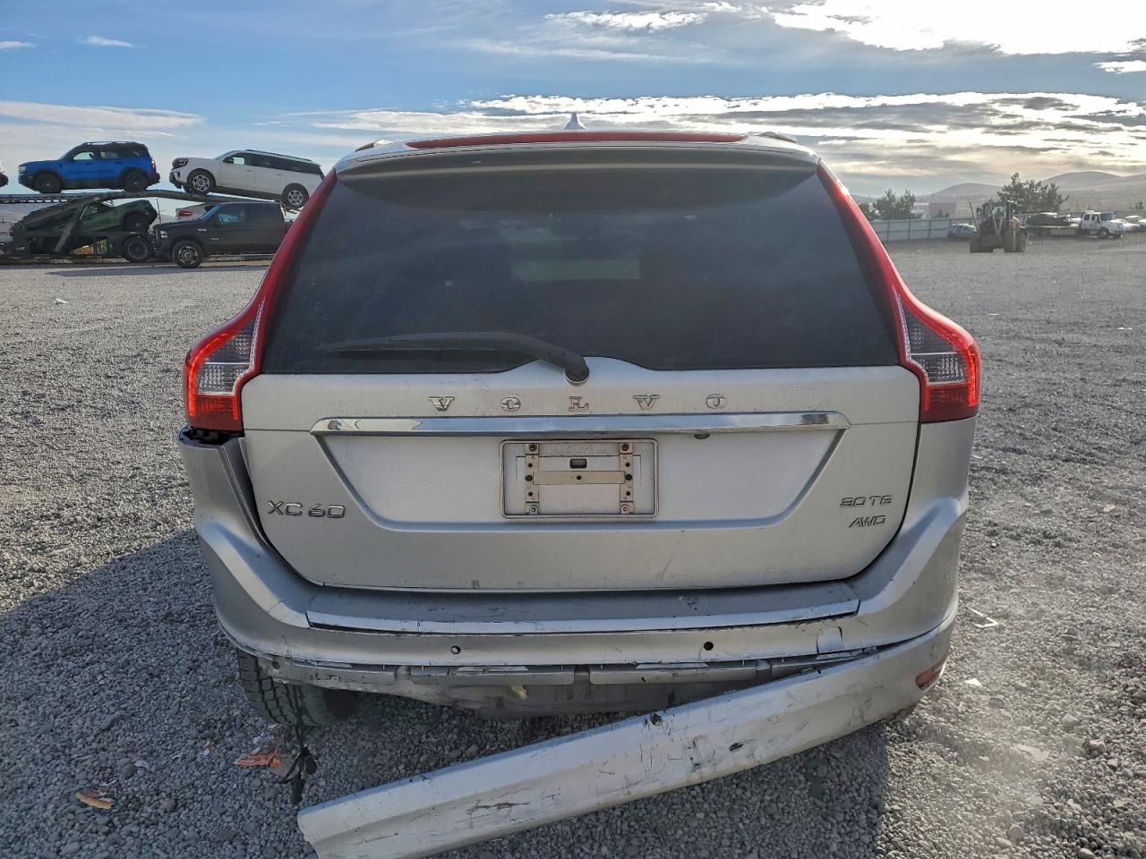 Volvo XC60 T6 Premier Image 4