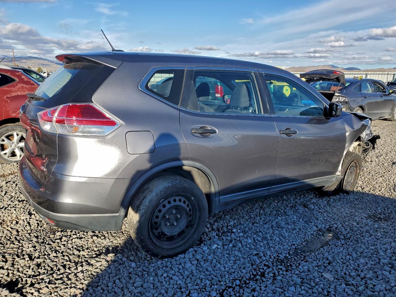 Nissan Rogue S Image 10