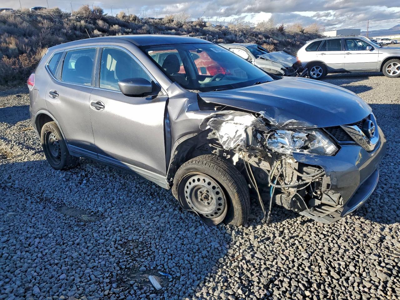 Nissan Rogue S Image 3