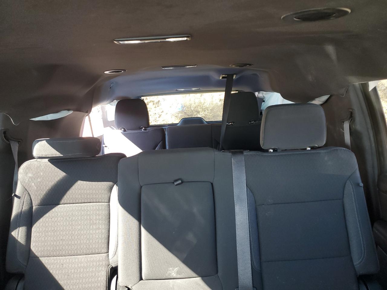 Chevrolet Suburban K1500 Ls Image 4