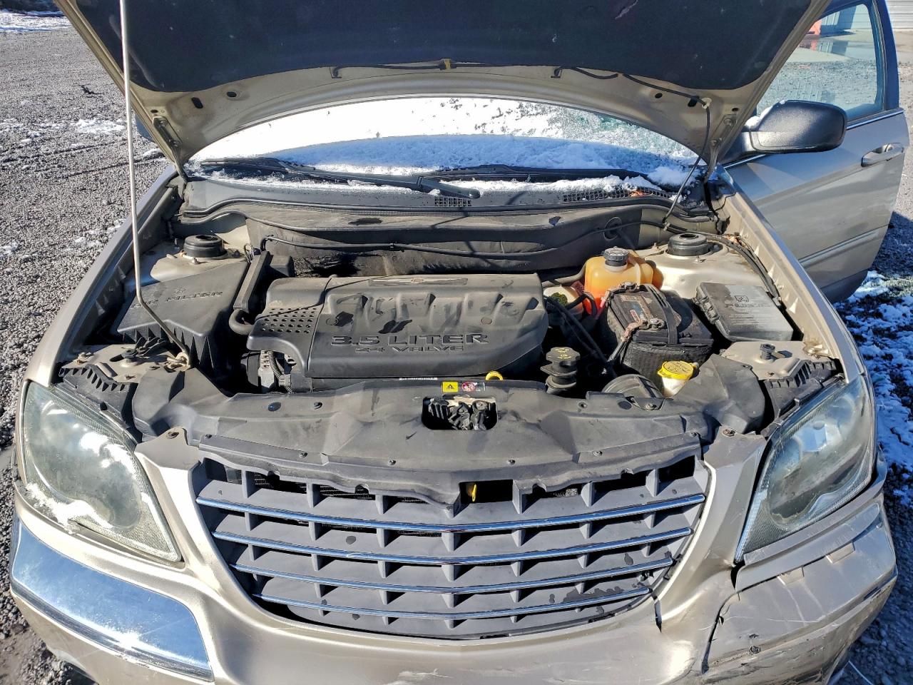 Chrysler Pacifica Touring Image 9