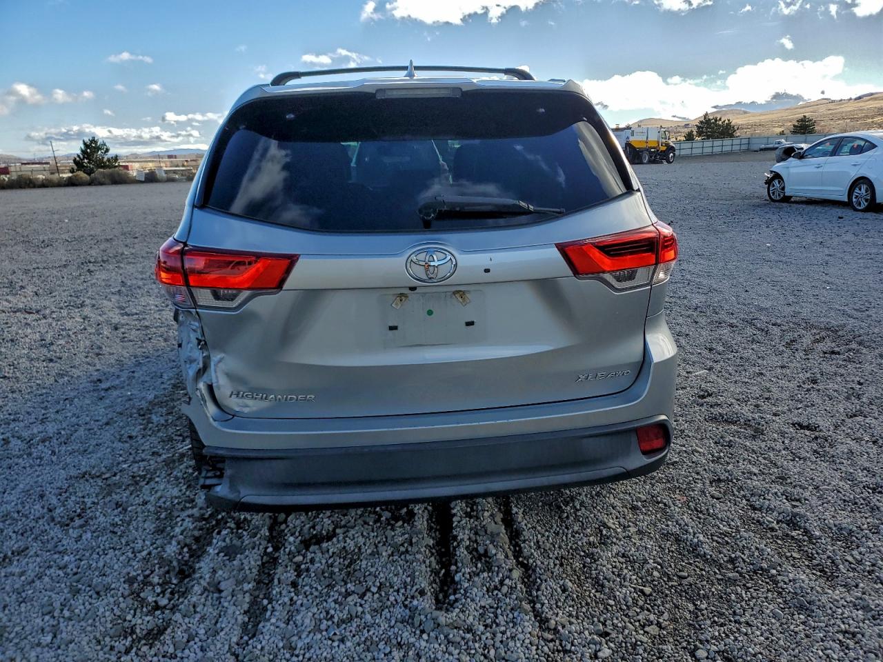 Toyota Highlander Se Image 11