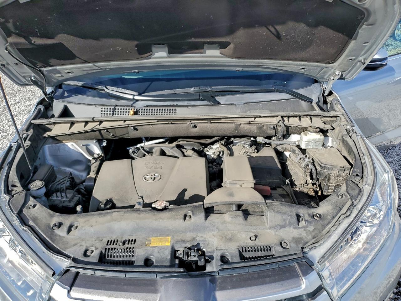 Toyota Highlander Se Image 8