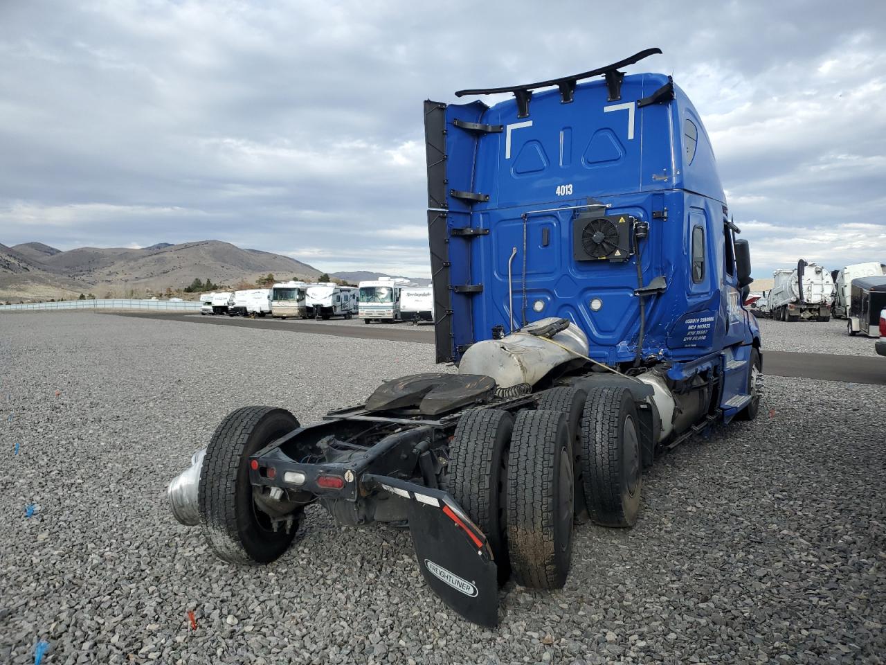 Freightliner Cascadia Image 2